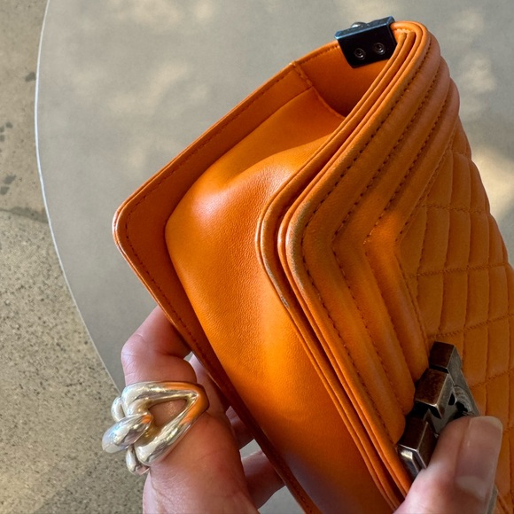 Chanel Boy Flap Bag Quilted Lambskin Old in orange - Picture 9 of 15